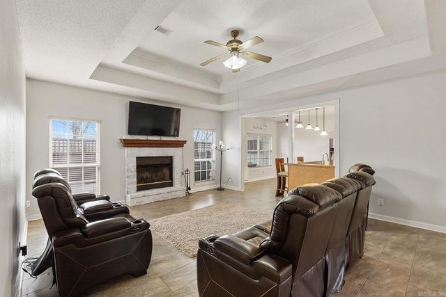 7365 W Ridge Circle, Sherwood, AR 72120