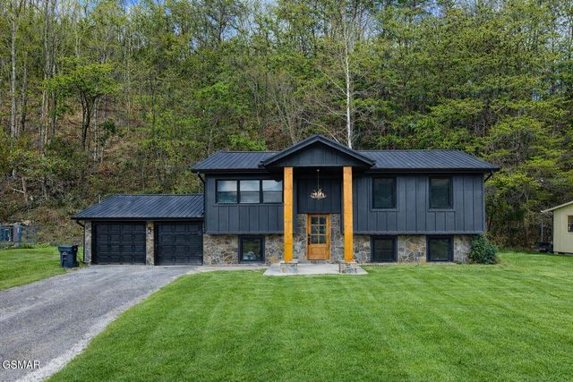 3139 Easy Street, Sevierville, TN 37862