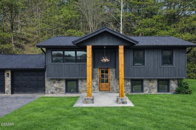 3139 Easy Street, Sevierville, TN 37862