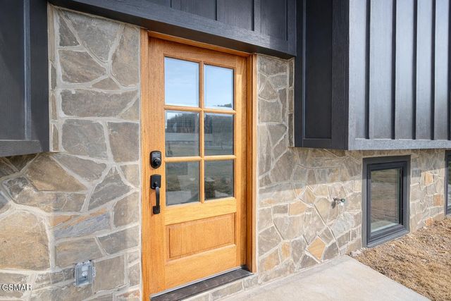 3139 Easy Street, Sevierville, TN 37862