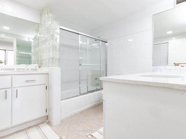 3505 S Ocean Drive 305, Hollywood, FL 33019