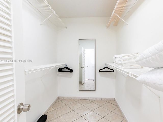 3505 S Ocean Drive 305, Hollywood, FL 33019