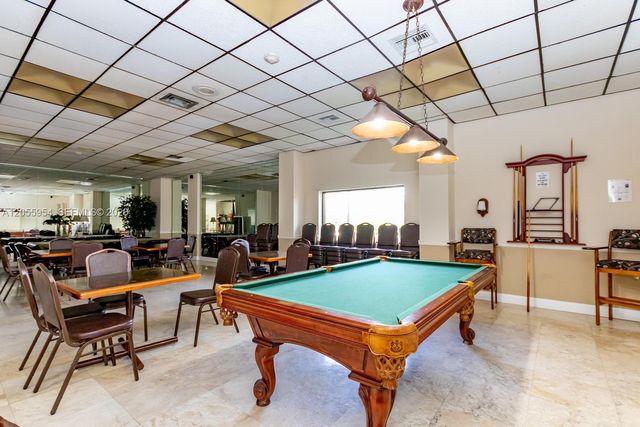 3505 S Ocean Drive 305, Hollywood, FL 33019