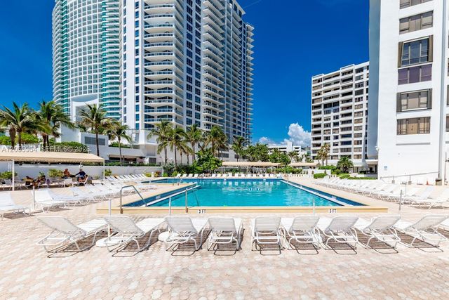 3505 S Ocean Drive 305, Hollywood, FL 33019
