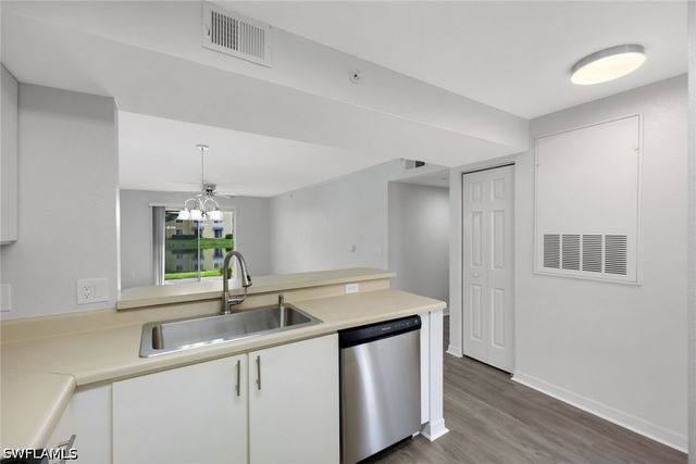 8298 Key Royal LN 415, Naples, FL 34119