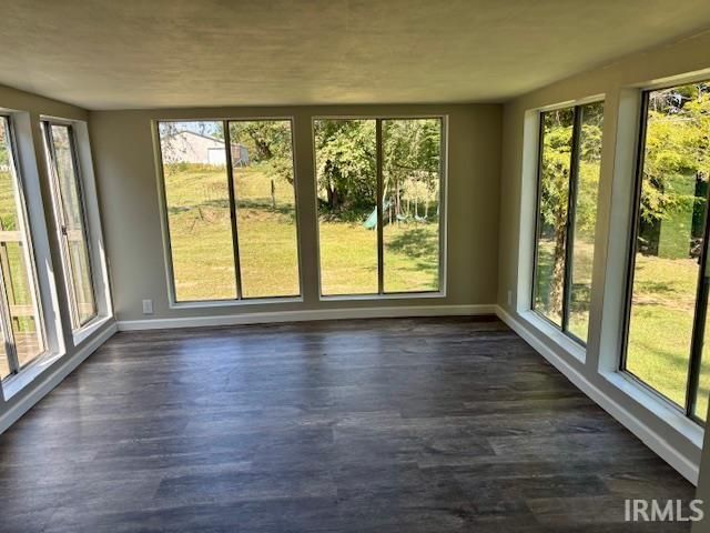 826 W 8th Street, Rochester, IN 46975