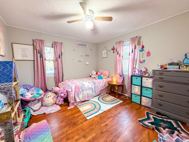 127 Gary Street, Clinton, AR 72031