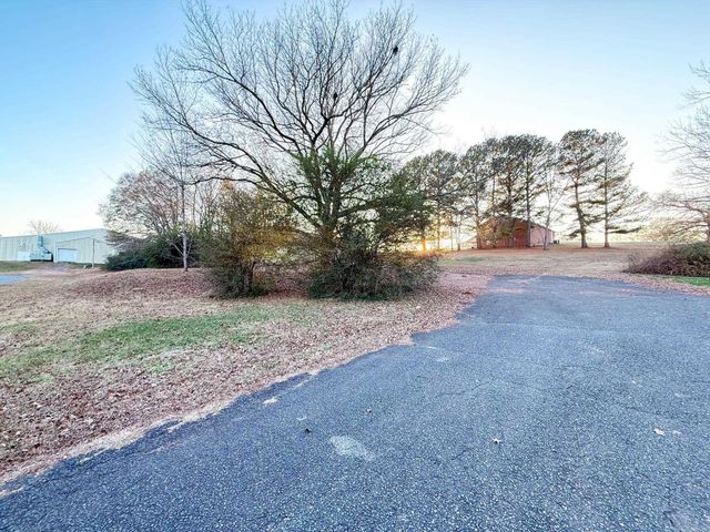 127 Gary Street, Clinton, AR 72031