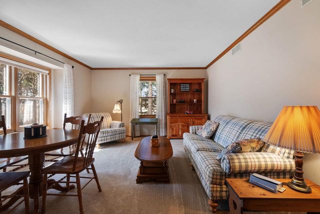 2878 Golden Circle, Stoughton, WI 53589