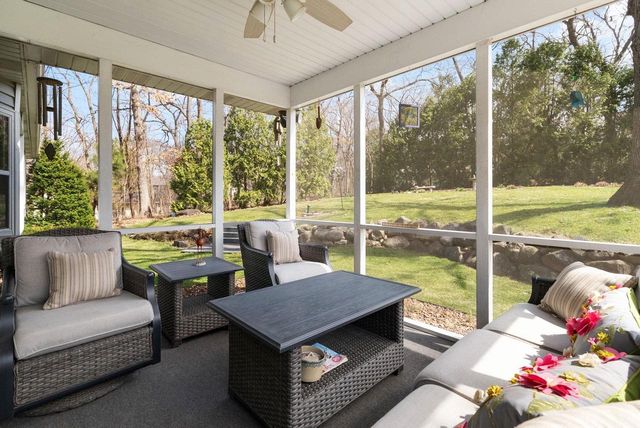 2878 Golden Circle, Stoughton, WI 53589