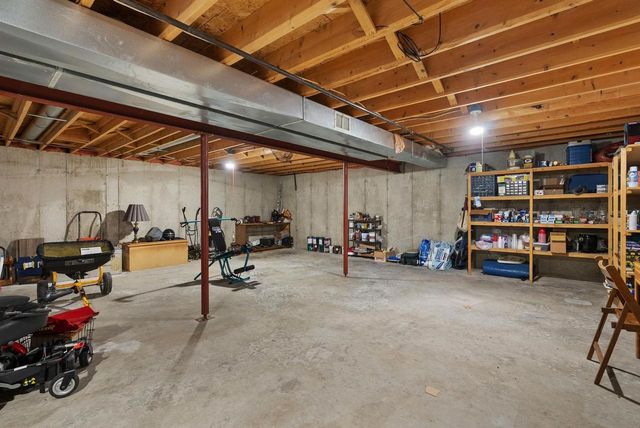 2878 Golden Circle, Stoughton, WI 53589