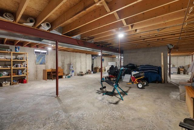 2878 Golden Circle, Stoughton, WI 53589