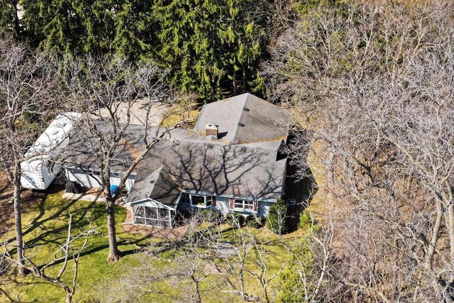 2878 Golden Circle, Stoughton, WI 53589