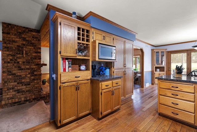 2878 Golden Circle, Stoughton, WI 53589