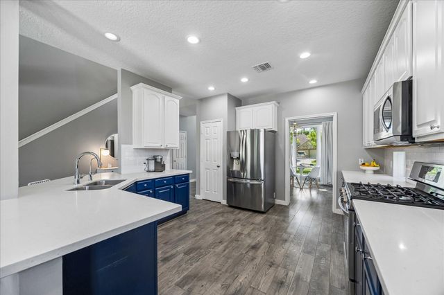 1418 Summer Forest Drive, Sugar Land, TX 77479