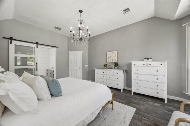 1418 Summer Forest Drive, Sugar Land, TX 77479