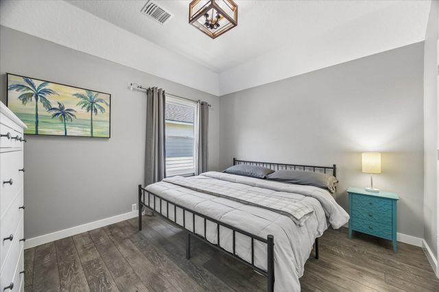 1418 Summer Forest Drive, Sugar Land, TX 77479