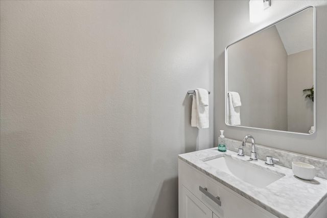 1418 Summer Forest Drive, Sugar Land, TX 77479