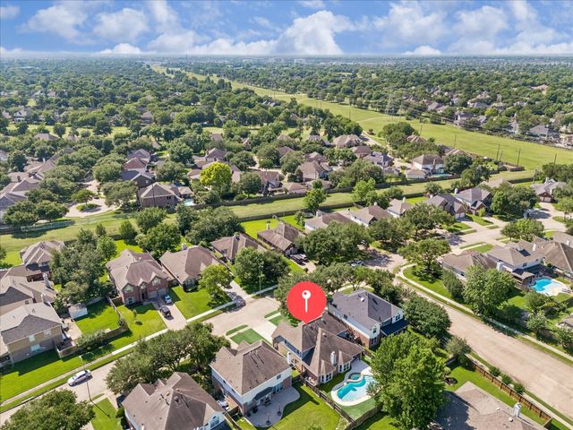 1418 Summer Forest Drive, Sugar Land, TX 77479