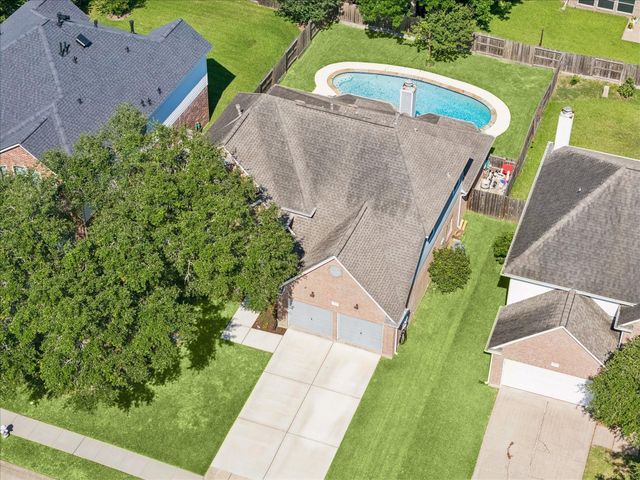 1418 Summer Forest Drive, Sugar Land, TX 77479