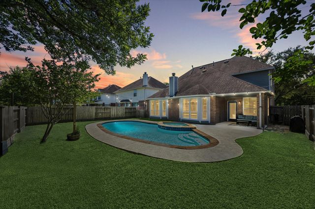 1418 Summer Forest Drive, Sugar Land, TX 77479