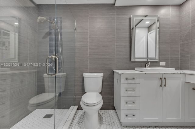 1050 Summit Trail Cir B, West Palm Beach, FL 33415