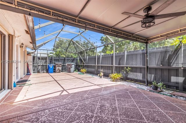 1050 Summit Trail Cir B, West Palm Beach, FL 33415