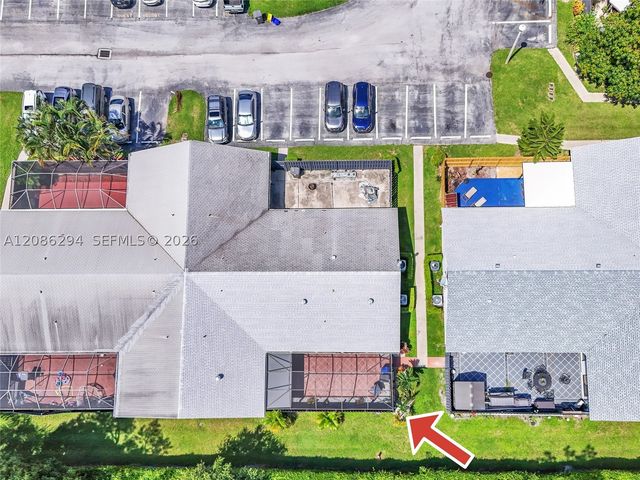 1050 Summit Trail Cir B, West Palm Beach, FL 33415