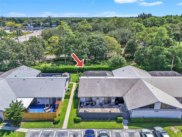 1050 Summit Trail Cir B, West Palm Beach, FL 33415