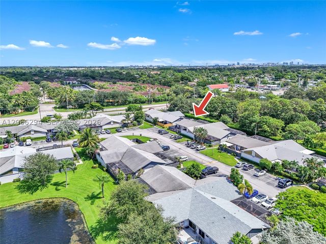 1050 Summit Trail Cir B, West Palm Beach, FL 33415