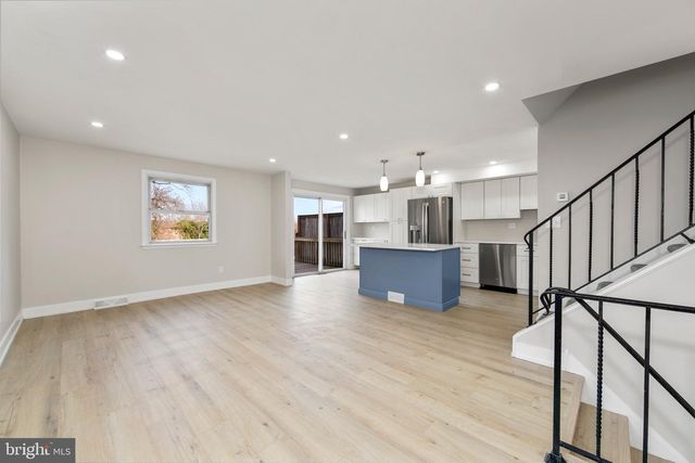 227 KENNEDY BLVD, Bellmawr, NJ 08031