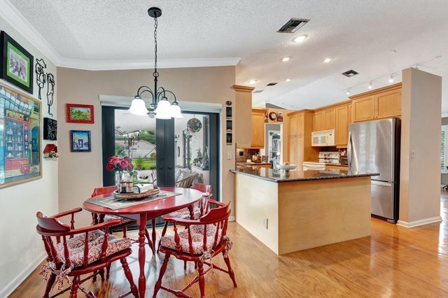 5315 NW 65th Ter, Coral Springs, FL 33067