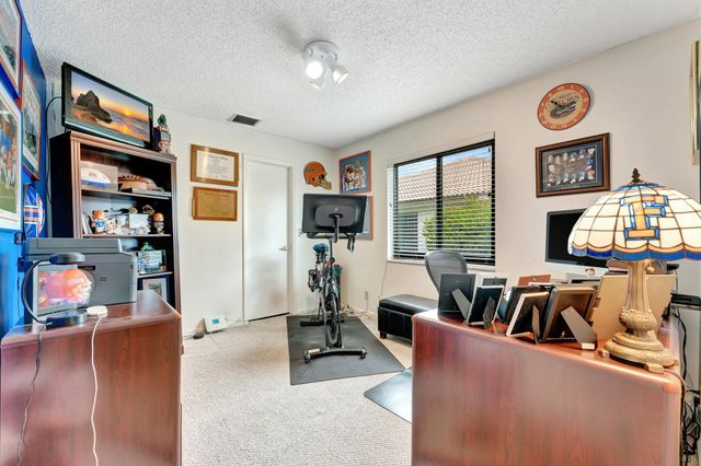5315 NW 65th Ter, Coral Springs, FL 33067