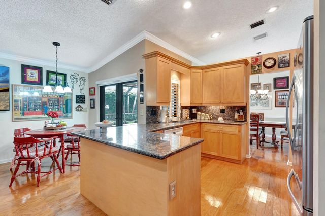 5315 NW 65th Ter, Coral Springs, FL 33067