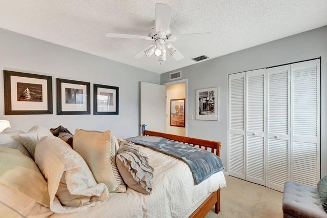 5315 NW 65th Ter, Coral Springs, FL 33067
