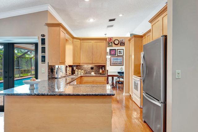 5315 NW 65th Ter, Coral Springs, FL 33067