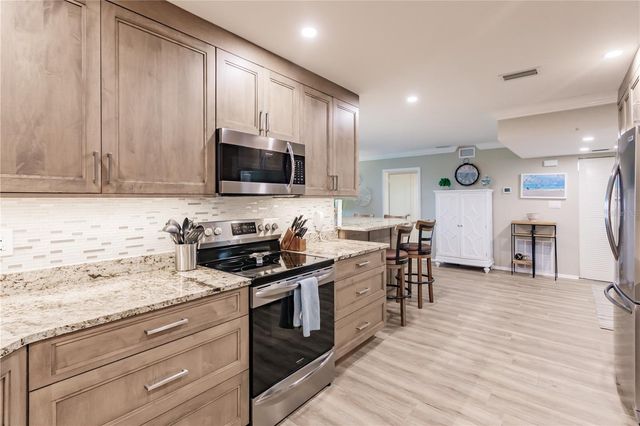 1255 E PEPPERTREE DRIVE 602, Sarasota, FL 34242