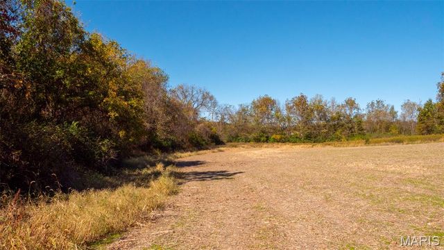000 Pebble Creek Drive, Elsberry, MO 63343