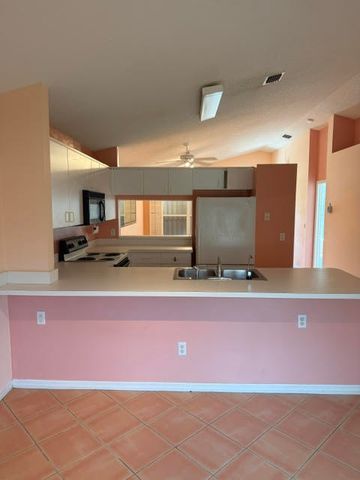 606 NW San Remo Circle, Port St. Lucie, Port St Lucie, FL 34986