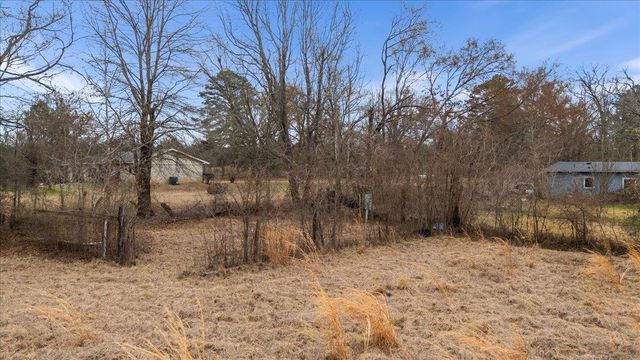 17581 County Road 4307, Larue, TX 75770