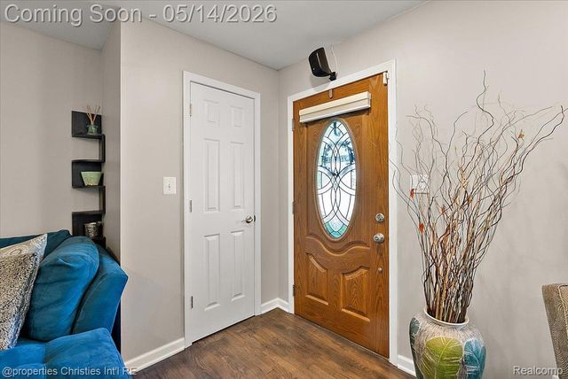 28631 Cumberland Drive, Farmington Hills, MI 48334
