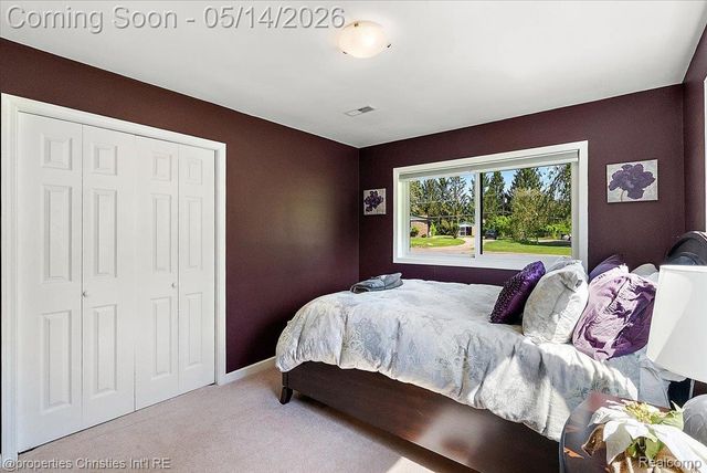 28631 Cumberland Drive, Farmington Hills, MI 48334