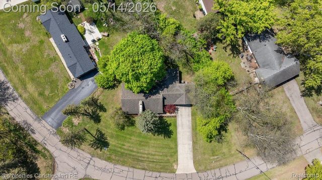 28631 Cumberland Drive, Farmington Hills, MI 48334