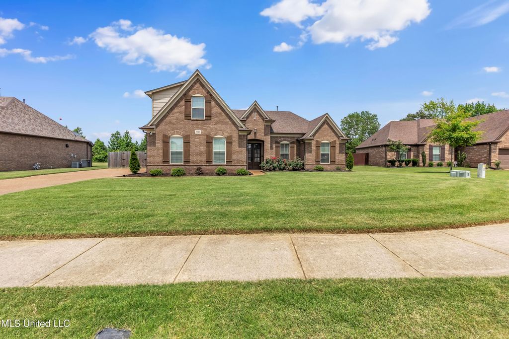 8728 Kenwood Lane, Olive Branch, MS 38654