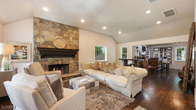 6 Childsworth Ave, Bernardsville Boro, NJ 07924