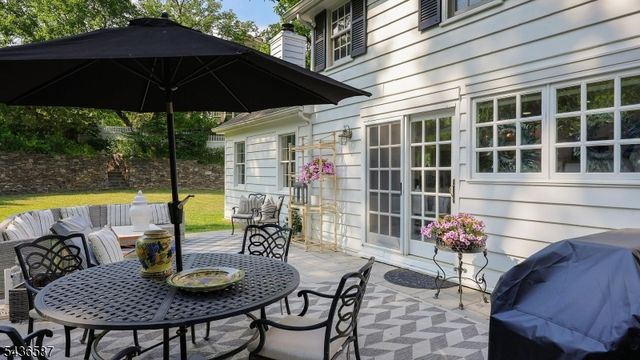 6 Childsworth Ave, Bernardsville Boro, NJ 07924