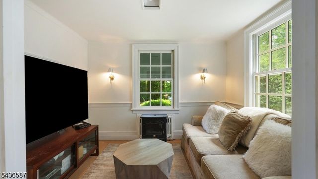 6 Childsworth Ave, Bernardsville Boro, NJ 07924