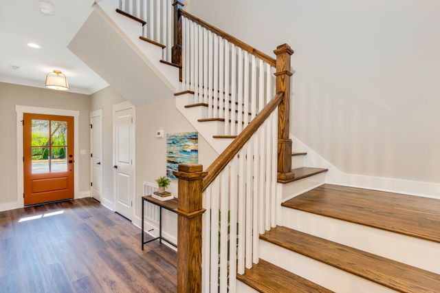 1366 Thomas Avenue, Chattanooga, TN 37409