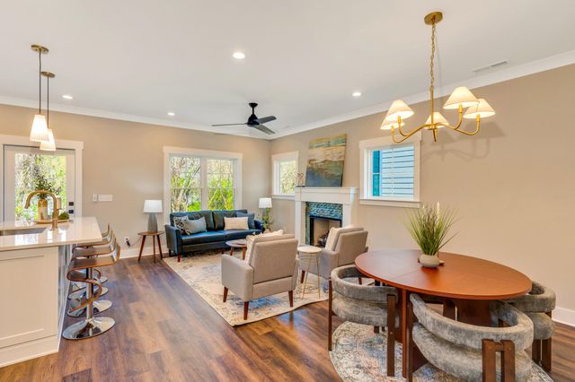 1366 Thomas Avenue, Chattanooga, TN 37409