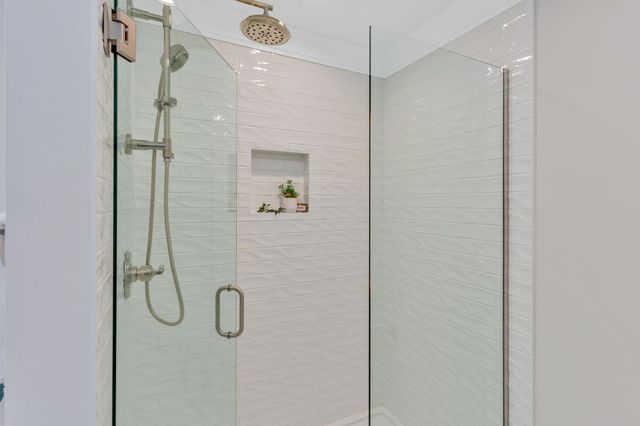 1366 Thomas Avenue, Chattanooga, TN 37409